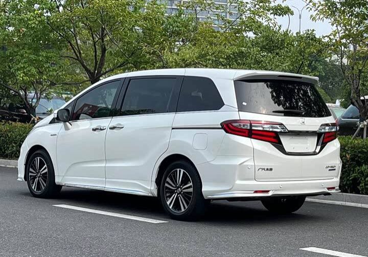 HONDA ODYSSEY (2)